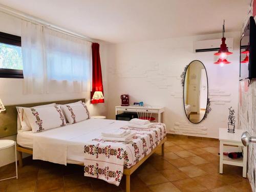 acquaesale rooms