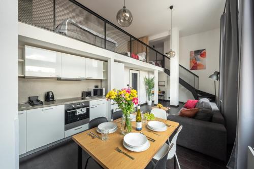 Karlin Apartments I Metro I Near the city center 4