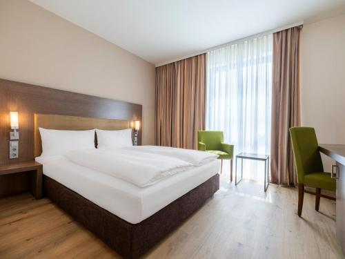 1 queen bed