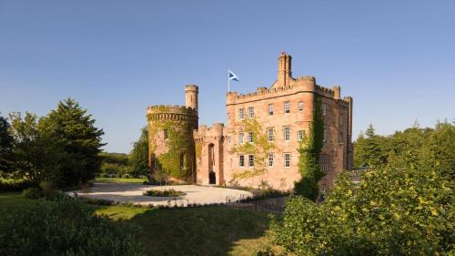 Dalhousie Castle