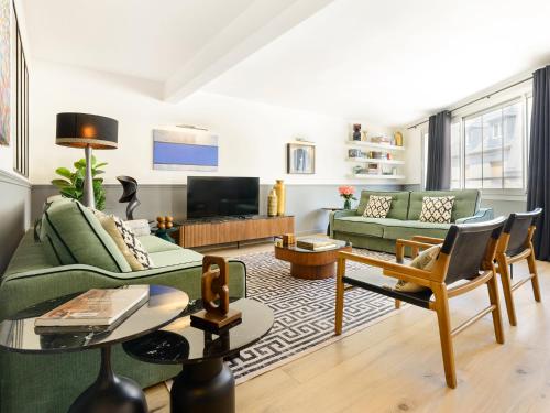 LivinParis - Luxury AC 3 Bedrooms Le Marais III