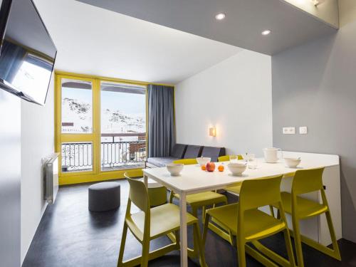 Studio rénové, accès direct pistes, calme
