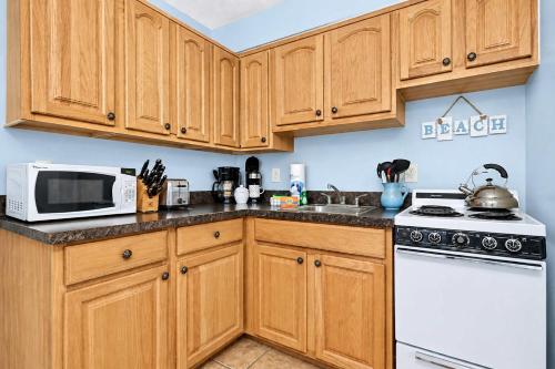 Chateau 8W in Belleair Beach