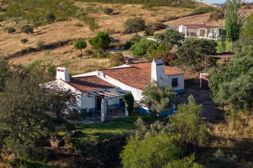 Vale Clara - an idyllic country home in Alentejo gîte à louer Hortinhas