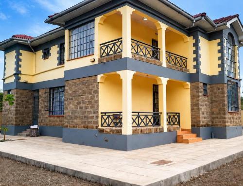 Sofitel Executive 3 bedrooms all rooms ensuite own compound in Kisumu