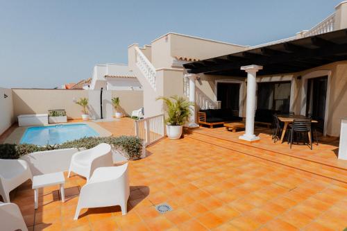 Moderne villa met verwarmd zwembad in Corralejo