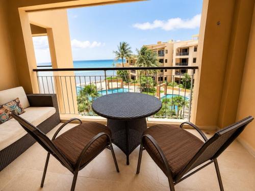 Exotic 1BR Oceanfront Condo 3rd Floor at El Faro by DPM