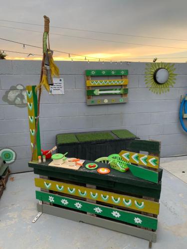 Casa Enric , con zona infantil, piscina y parking privado