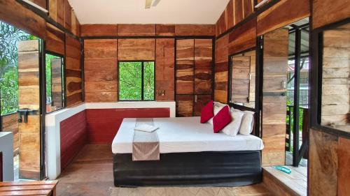Panchobon Art Resort in Bolpur