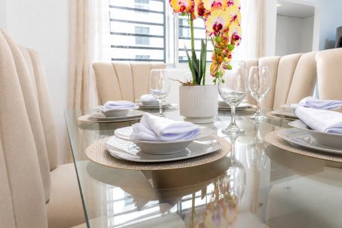 Comfortable 3BR for Families WiFi - AC and Terrace in Villa Mella