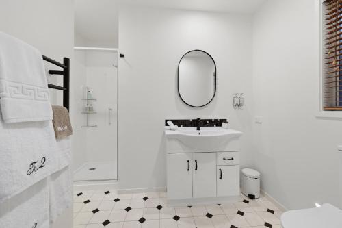 Bathroom, Tui2 Macandrew Bay in Macandrew Bay