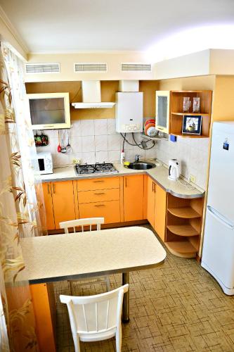 Apartment on Slonova 74/76 near Railstation - image 3