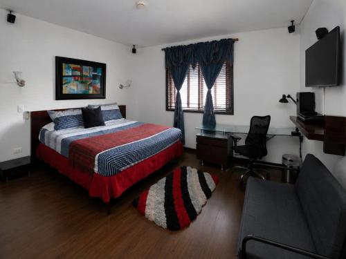 Hotel y Hostal cf bed y breakfast