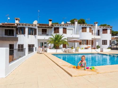 Acogedora casa en Moraira con piscina comunitaria, cerca de la playa, ideal para familias y amigos - HISP-216-222