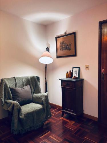 Bright - Cozy - Spacious Downtown MVD - Sleeps 4 - image 2