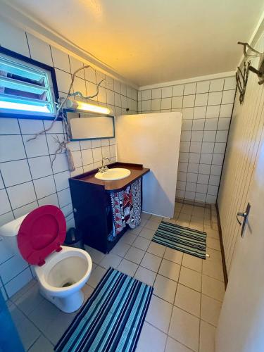 Bathroom, maupiti farepaeao in Maupiti Island