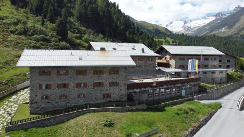 Universitätszentrum Obergurgl - Hôtel - Obergurgl