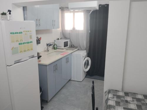 Cocina, רימון יחידות אירוח Vacation units RIMON in Ascalón