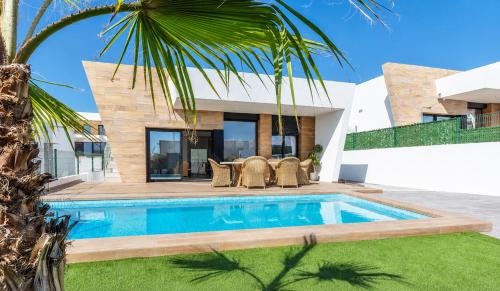 Beniyork Luxury Villa