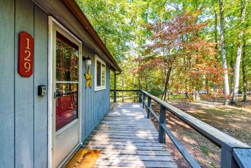 Bright and Spacious Cabin with Hot Tub, Fire Pit, and Grill Perfect for Your Hedgesville, WV Getaway in Hedgesville