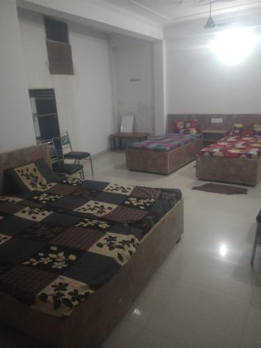 Hotel Yogendra  in Kannauj