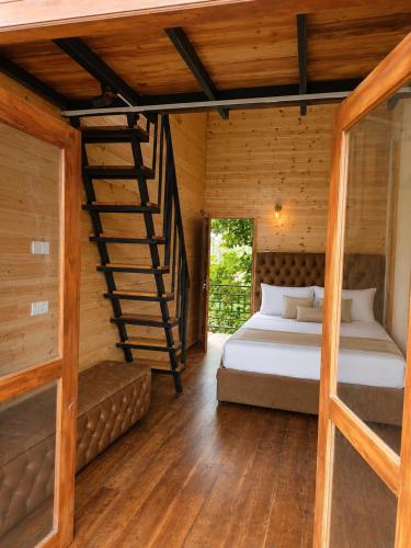 Solmira lofts luxury cabins - image 3