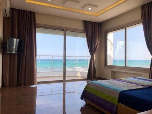 Beautiful s4 waterfront Mahdia with pool in Salakta