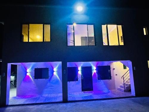 VNZ Luxury Apartment in 巴市