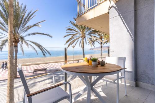 Estudio Paseo Maritimo by Expoholidays 3