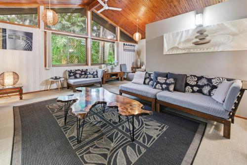 Bushland Beach Holiday House in Bushland Beach