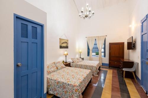 Colonial house in Santa Fe de Antioquia & jacuzzi