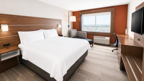 Holiday Inn Express & Suites Omaha - Millard Area By IHG in Millard