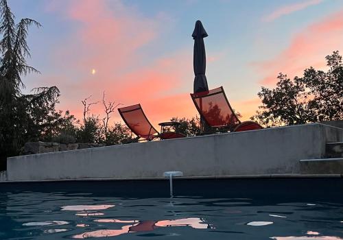 Chambre d'hôtes avec climatisation, terrasse privée et accès piscine chambre d'hôte Labeaume
