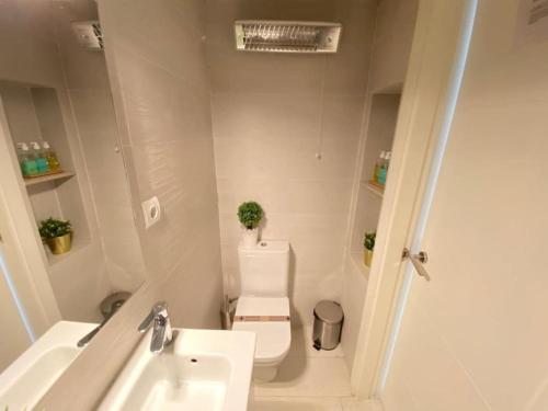 AmazINN Collection Puerta del Sol Room Type - Studio Apartment