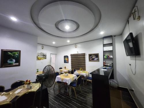 Restaurant, De-Prominent Hotel and Suites in Abeokuta
