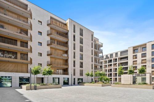 Modern Gasperich Stay Near Cloche dOr in Howald