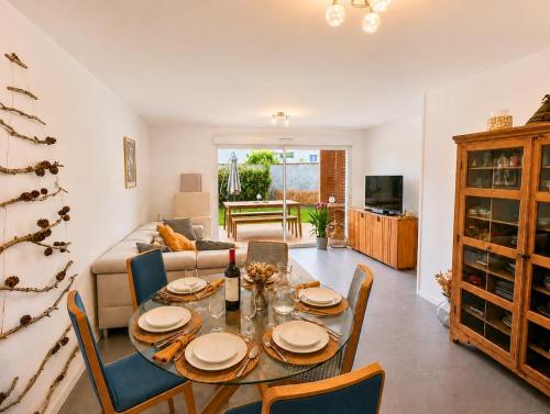 Maison T4, Jardin 200 m2, Terrasse, Parking, Vélos