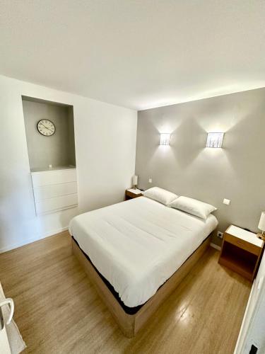 Studio Rénové bien situé Stationnement Gratuit