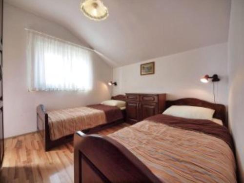 Apartment Stefani - two bedroom apartment with balcony and sea view A6 - image 2
