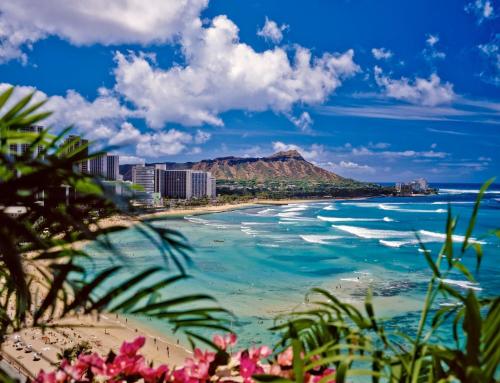 Mountain Views & Steps to Beach - Free Parking!