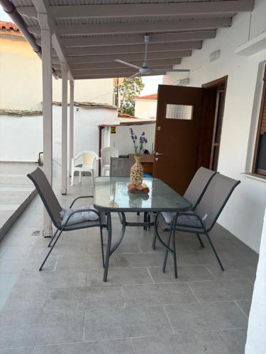 Facilities, Villa Maronia in Maronia