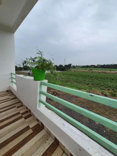 ESCAPE Farmstay in Omkareshwar