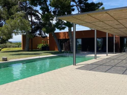 Holiday Home Design Vila mit Pool by Interhome