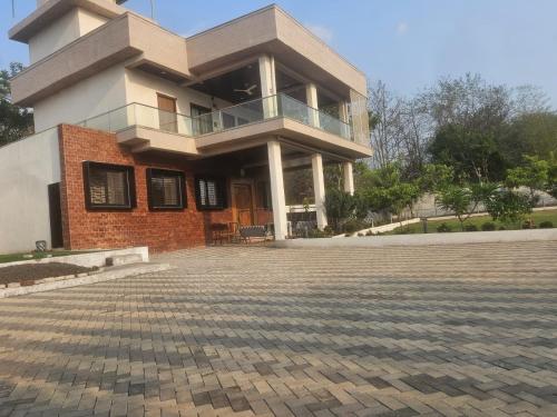 Tiwari Farmhouse - 3k per guest
