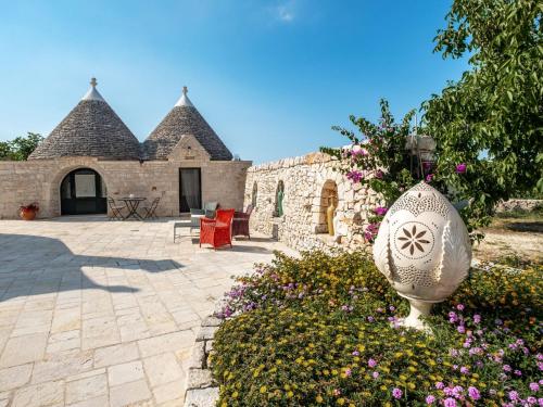 Apartment Wohnung auf einem Bauernhof mit Trulli und Schwimmbad by Interhome