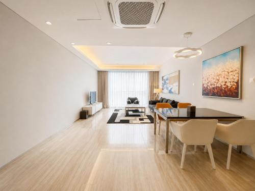 UHF HOTELS & RESORTS PINETREE near Nanyang Technological University