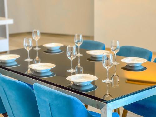 UHF HOTELS & RESORTS PINETREE near Nanyang Technological University