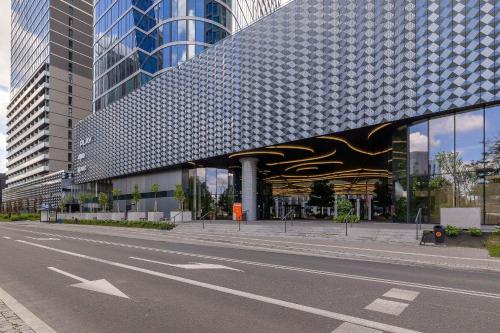 Family Apartment with Parking Close to Spodek by Noclegi Renters - image 2