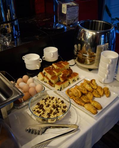 Comida y bebida, Hotel CONTINENT halal in Karagandy