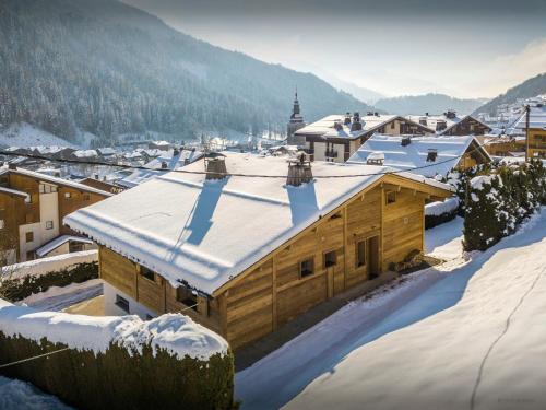 Chalet Alyssum - OVO Network - image 4